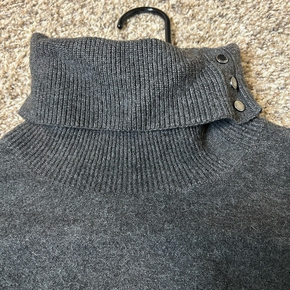 Calvin Klein Gray Tunic Turtleneck Sweater in Size Small - Picture 3 of 3